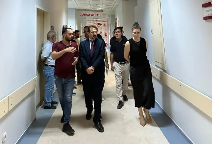 Cizre Devlet Hastanesi Başhekimi Dr. Sapan hastanede incelemede bulundu