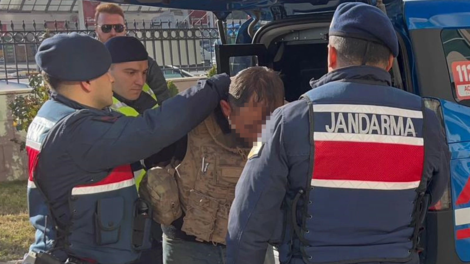 Konya'da dehşet: Küçük çocuğunun gözü önünde dövülüp, tabancayla katledildi