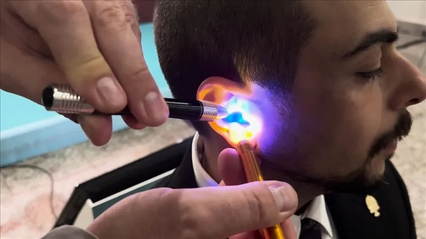 Lazer ve LED akupunkturu, beyni uyararak ağrıyı dindiriyor