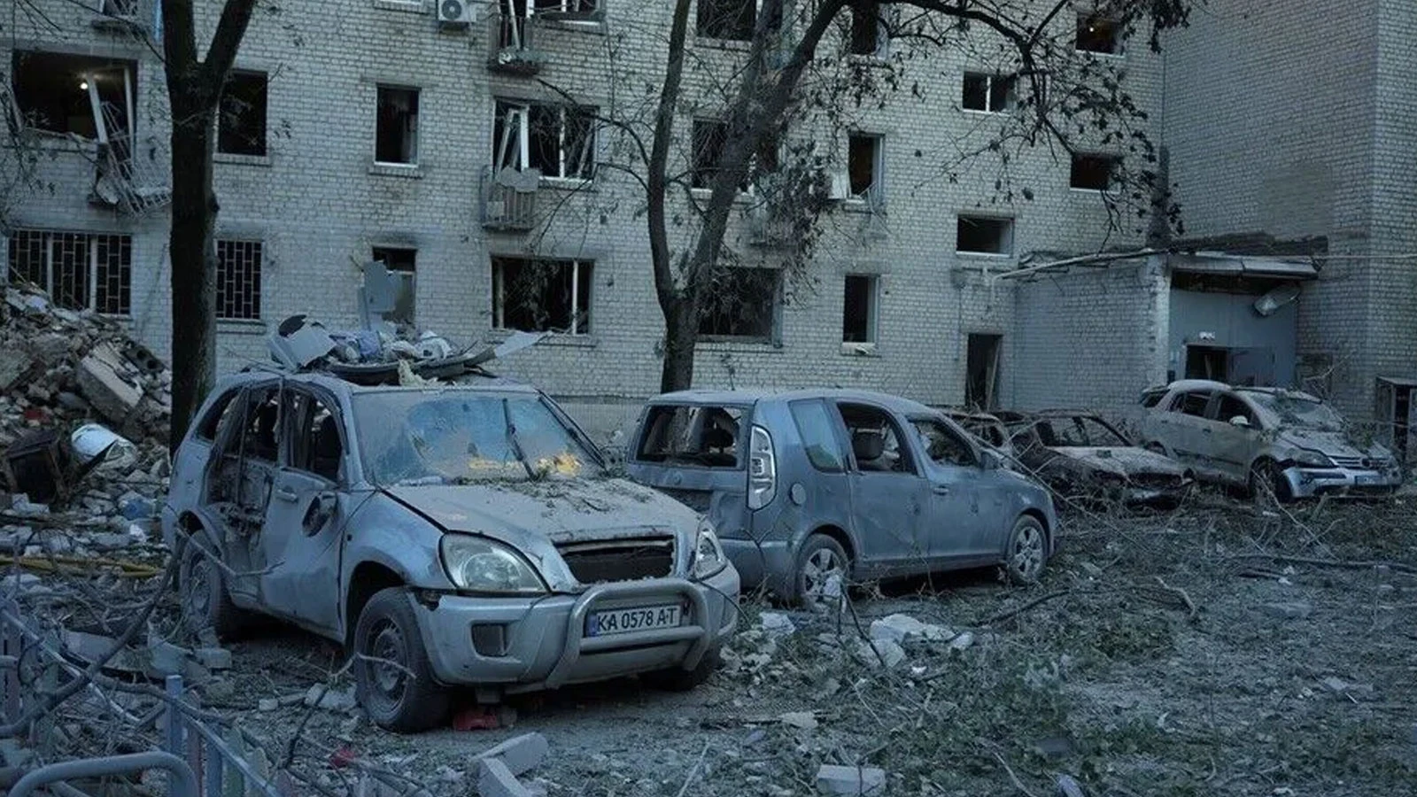 Rusya, Kiev'e saldırdı: 8 kişi öldü, 33 kişi yaralandı