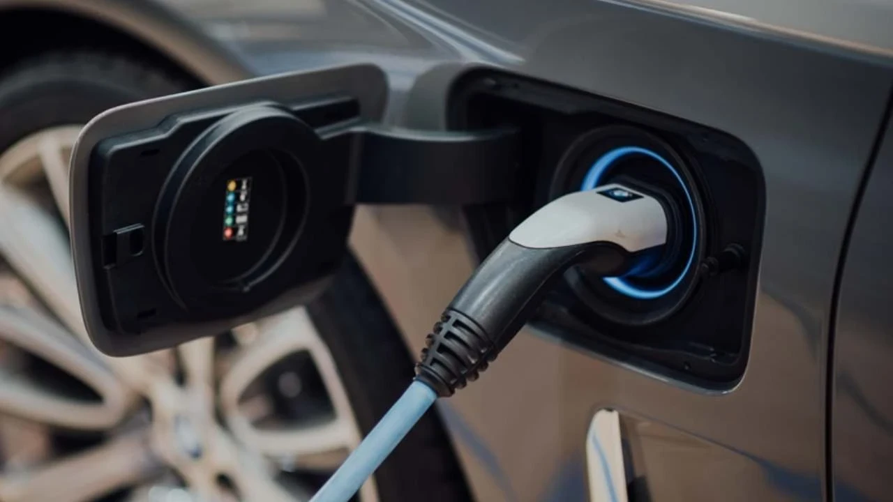 Çin elektrikli otomobillere enerji tüketim sınırı getirdi