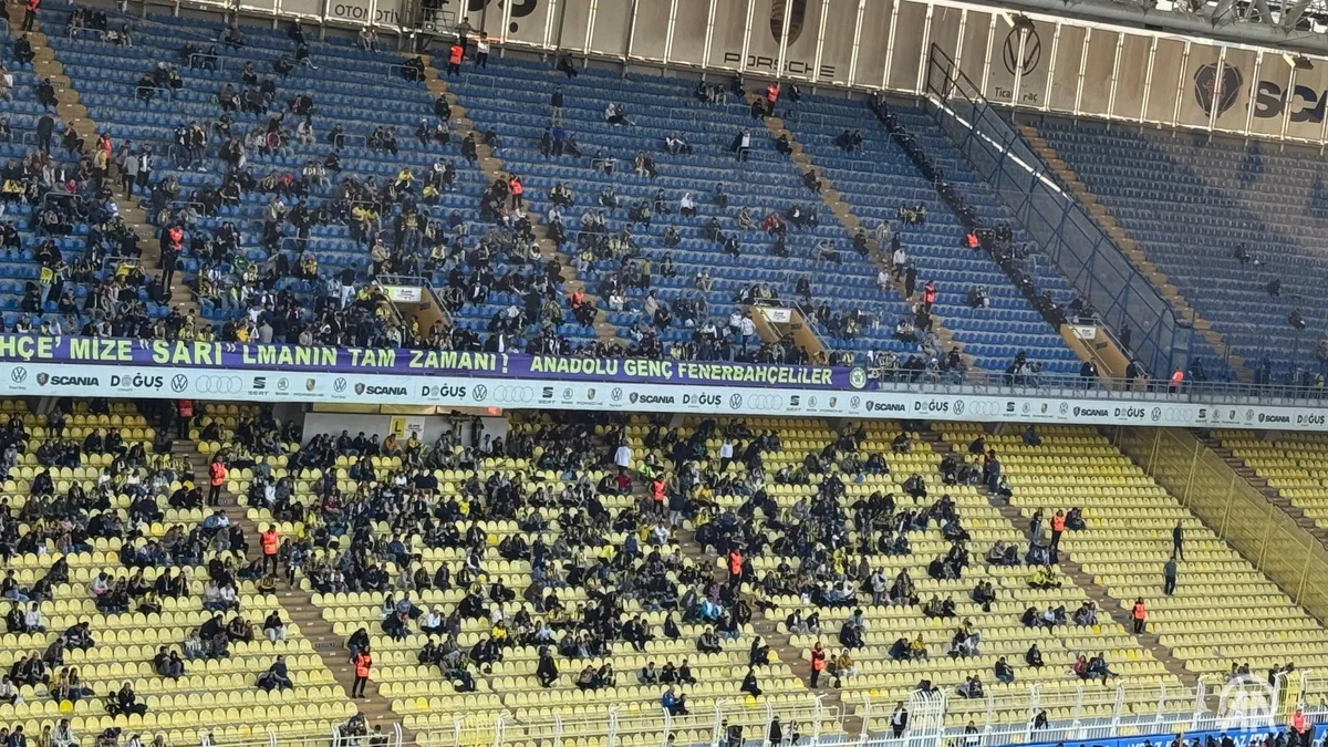 Fenerbahçe maçında büyük tepki! "Ali Koç istifa!"