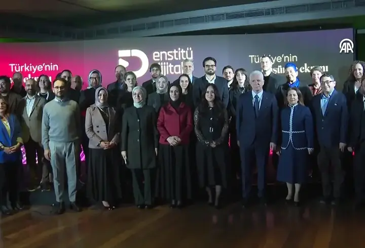 Sosyal bilimlerde dijital hamle… "Enstitü Dijital" yayın hayatına başladı