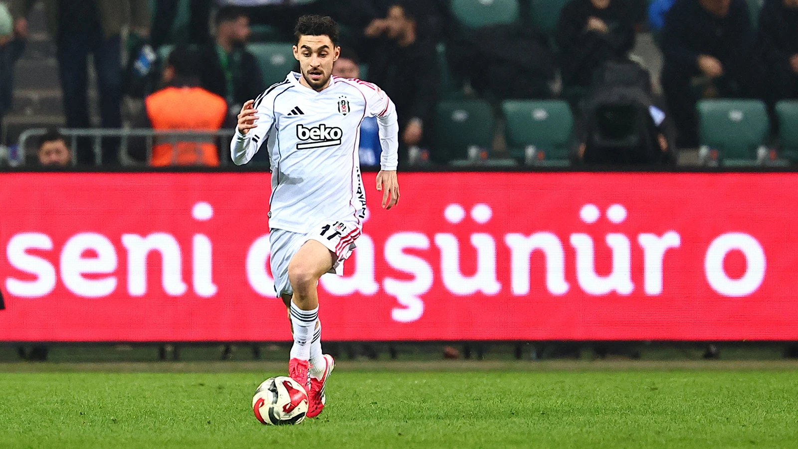 Beşiktaşlı Kartal Kayra Yılmaz operasyon geçirdi