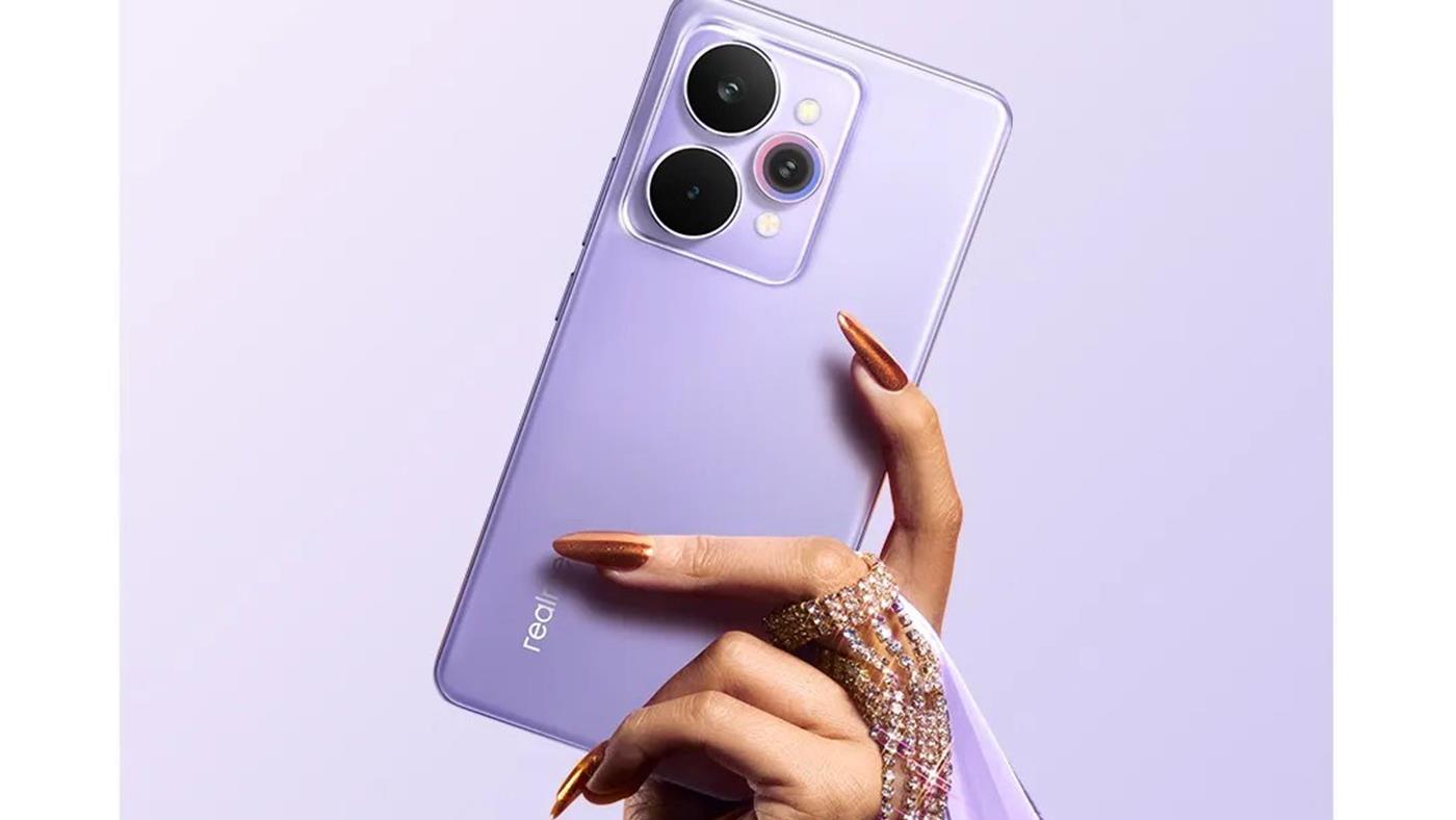 Realme 15 Pro, dev bataryası ve iddialı özellikleriyle yakın geliyor