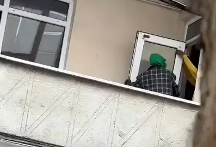 İstanbul'da pes dedirten hırsızlık: Kapı, pencere çaldılar
