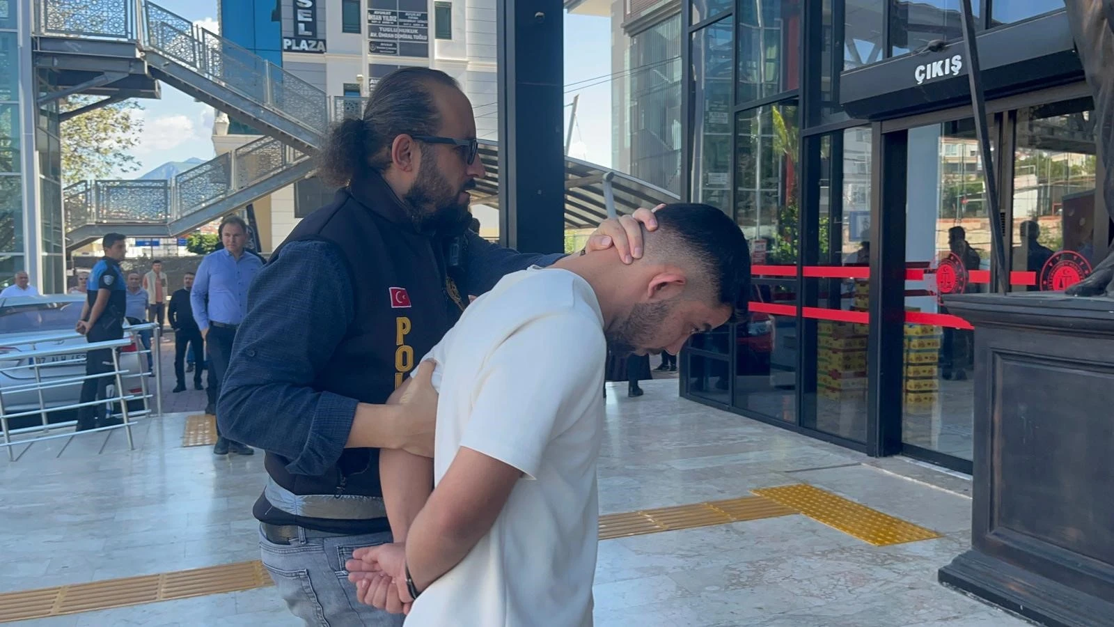 Bıçaklanarak öldürülmüştü! İki kişi tutuklandı