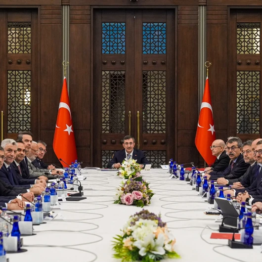 Ekonomi Yönetimi Külliye’de Toplandı