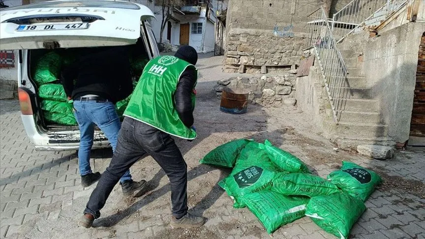İHH'den Türkiye'deki binlerce ihtiyaç sahibine kış yardımı