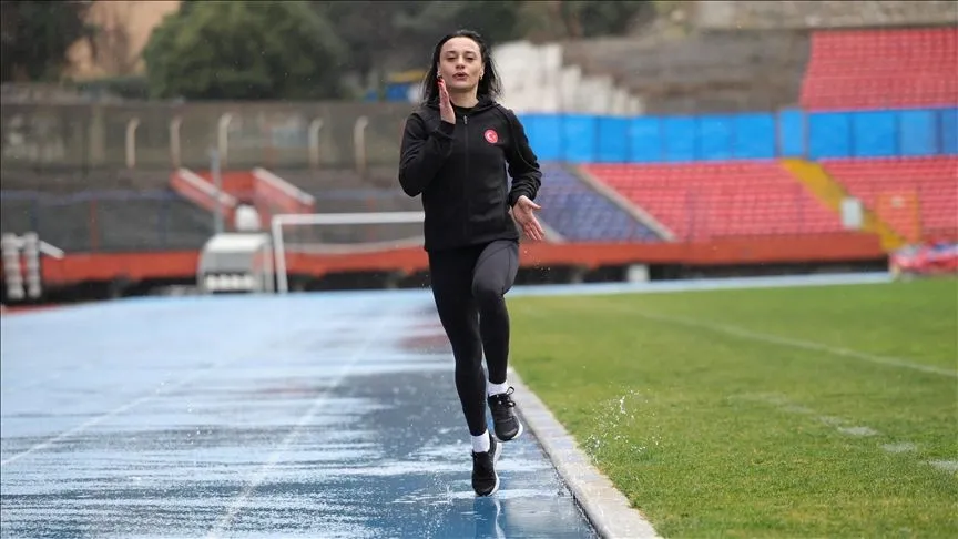 Milli atlet Melike Malkoç, Sırbistan'da madalya için koşacak