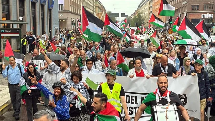 İsrail'in Gazze'ye saldırıları İsveç ve Almanya'da protesto edildi