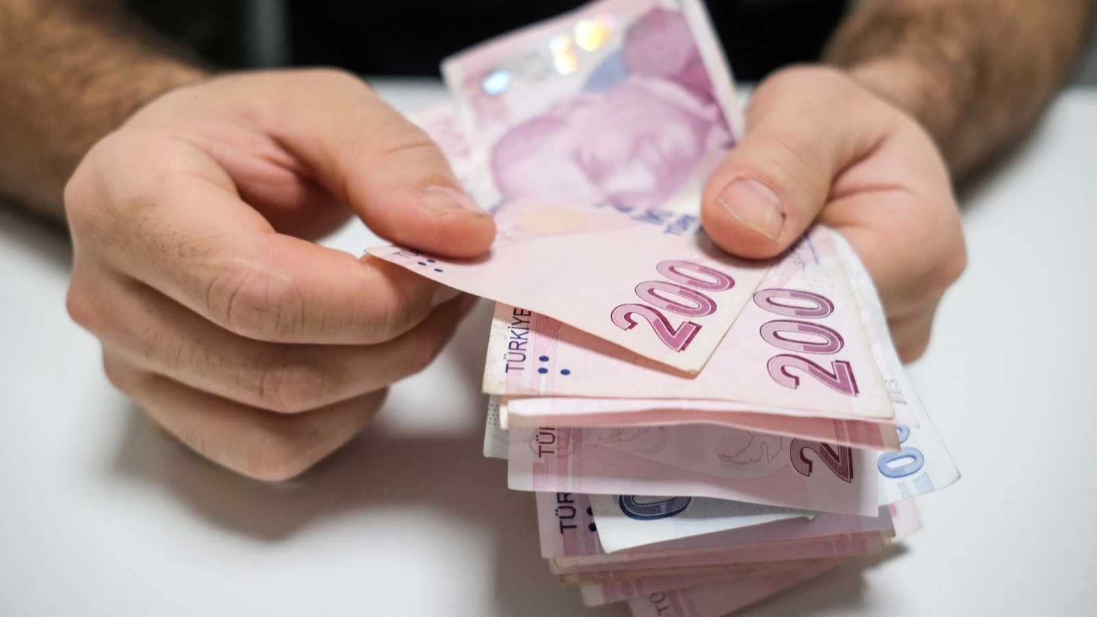 Bunu yapan yandı: Emeklilikleri bir bir iptal ediliyor
