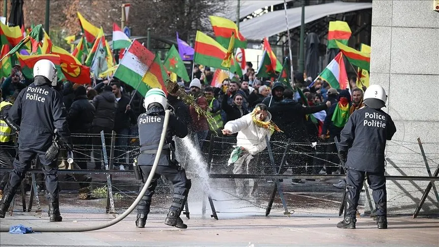Brüksel'de polis memurlarını yaralayan terör örgütü YPG/SDG yandaşları tutuklandı