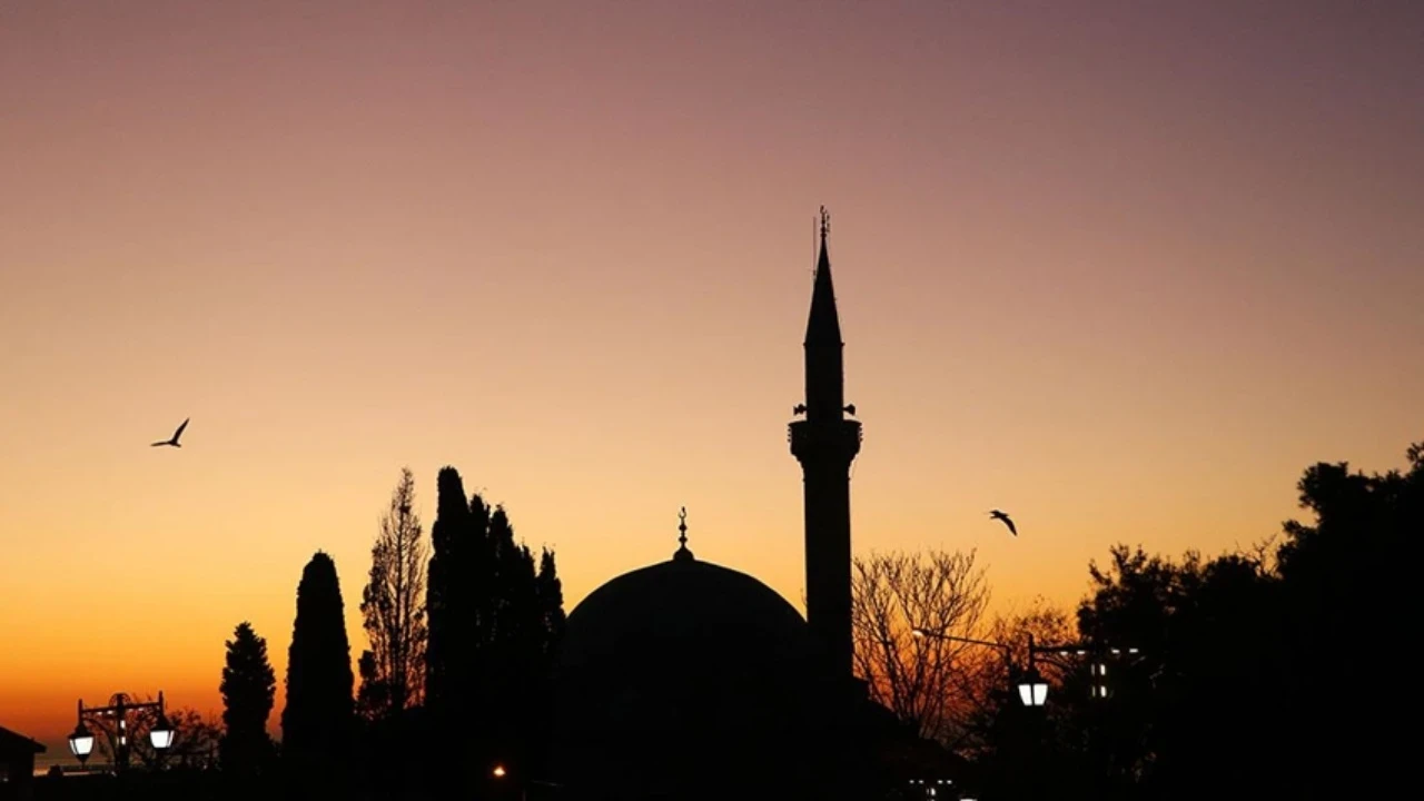 Üç aylar ne zaman başlıyor, kaç gün kaldı? Regaib Kandili ne zaman?
