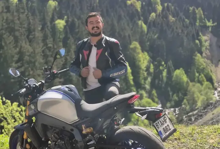 Boş dükkana dalan motosikletin sürücüsü öldü 