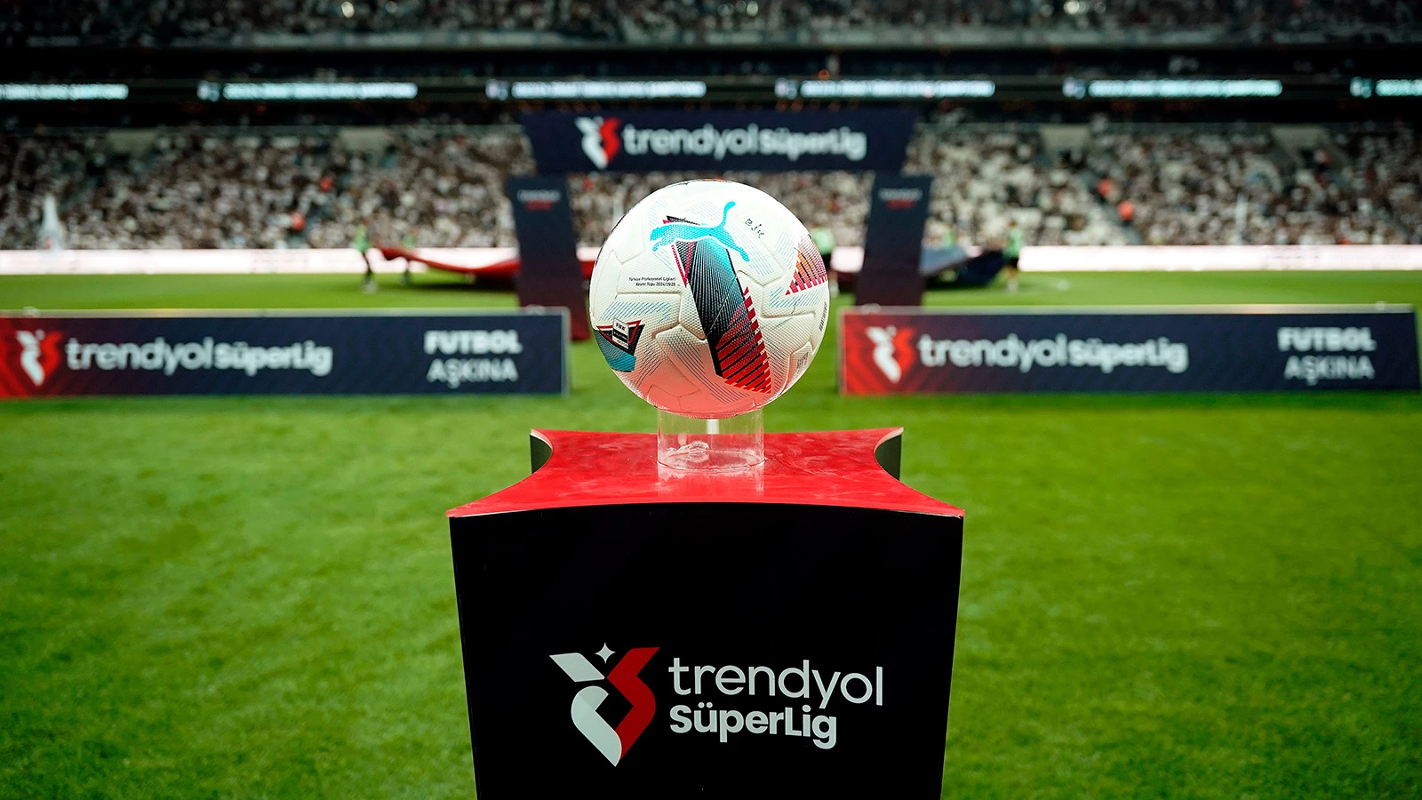 Trabzonspor - Galatasaray derbisinin tarihi belli oldu