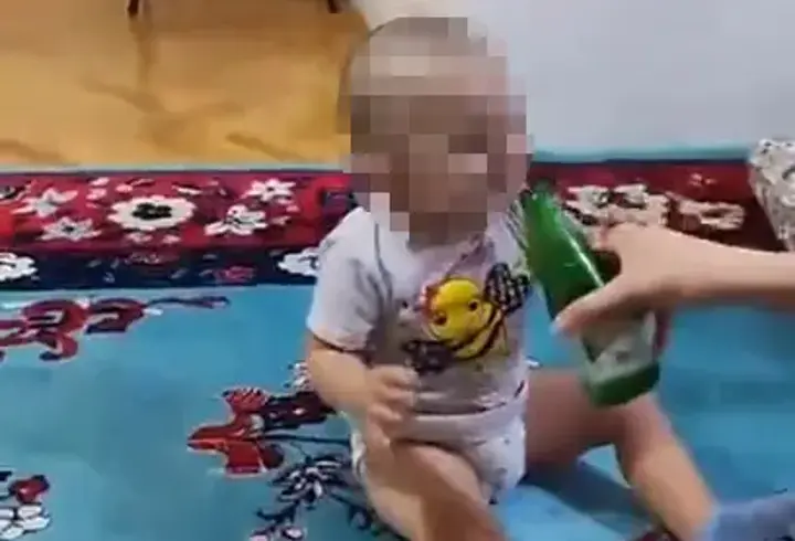 1,5 yaşındaki kızını dövdüğü iddia edilen anneye 2 yıla kadar hapis talebi