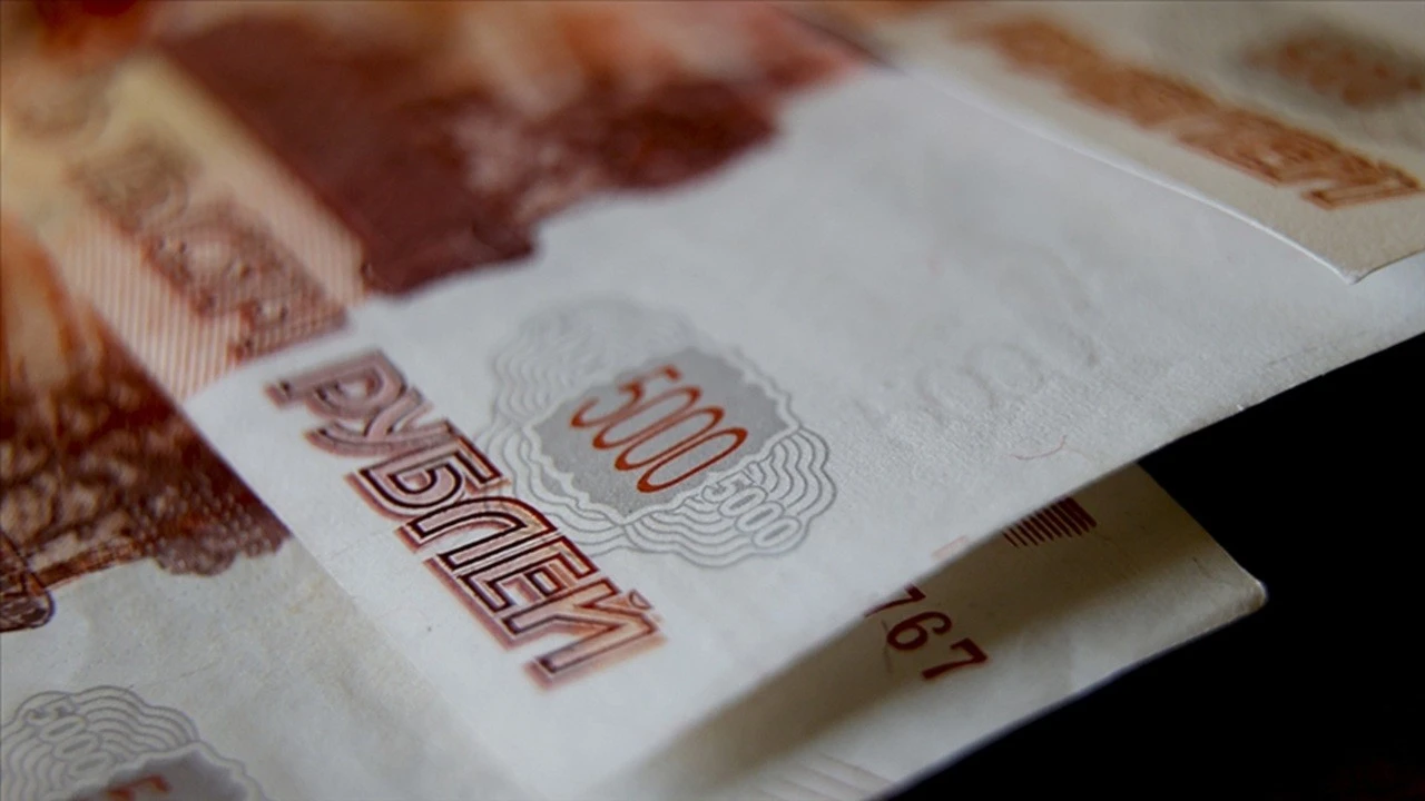 Rusya'nın refah fonu geriledi! Rezervlerde artık sadece altın ve yuan var
