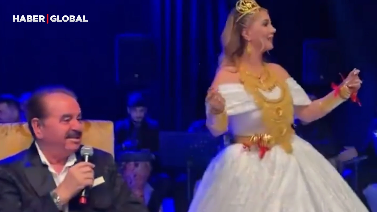 Aleyna Dalveren evlendi... Böyle düğün görülmedi: Davetliler ayrı takılar ayrı olay!