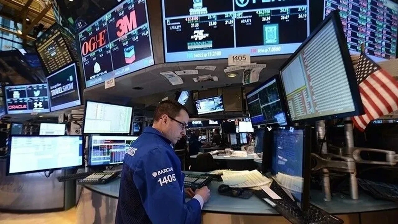 New York Borsası Karışık Seyirle Açıldı