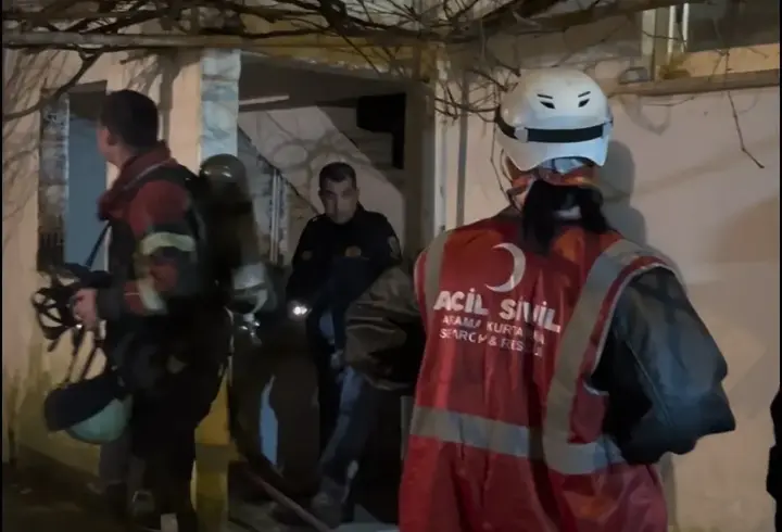 Aydın’da ev sahibi çıkan yangında dumandan etkilendi