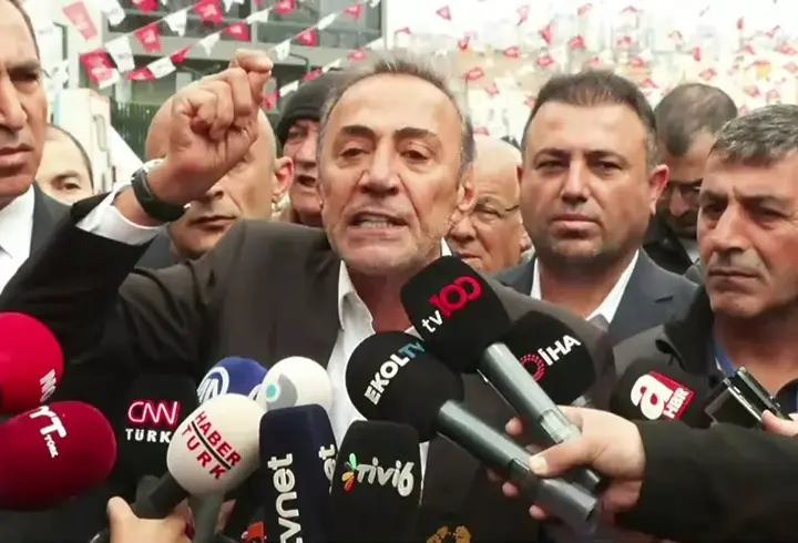 Berhan Şimşek'ten Özel'e sert sözler: CHP kimsenin holdingi değildir