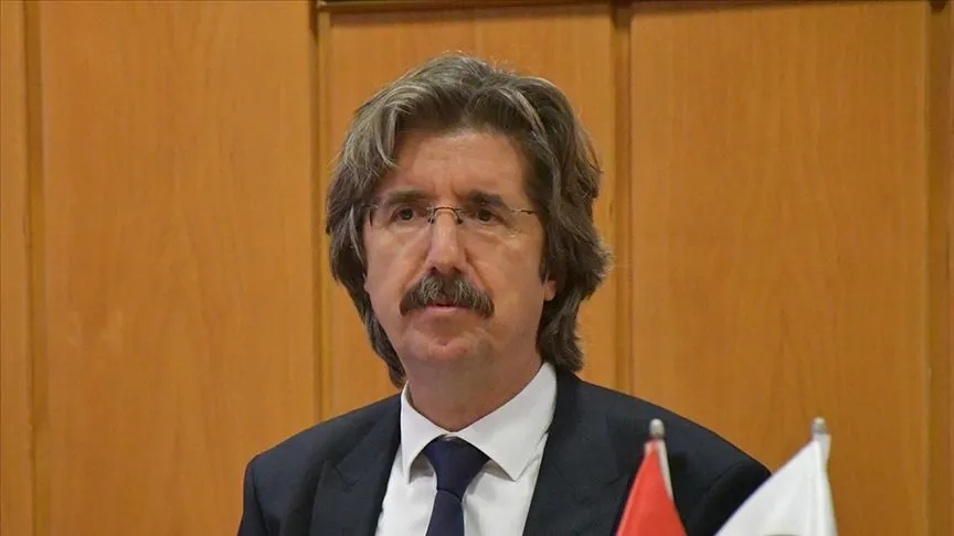 TRT Yönetim Kurulu Başkanı Yılmaz, görevi Albayrak'tan devraldı