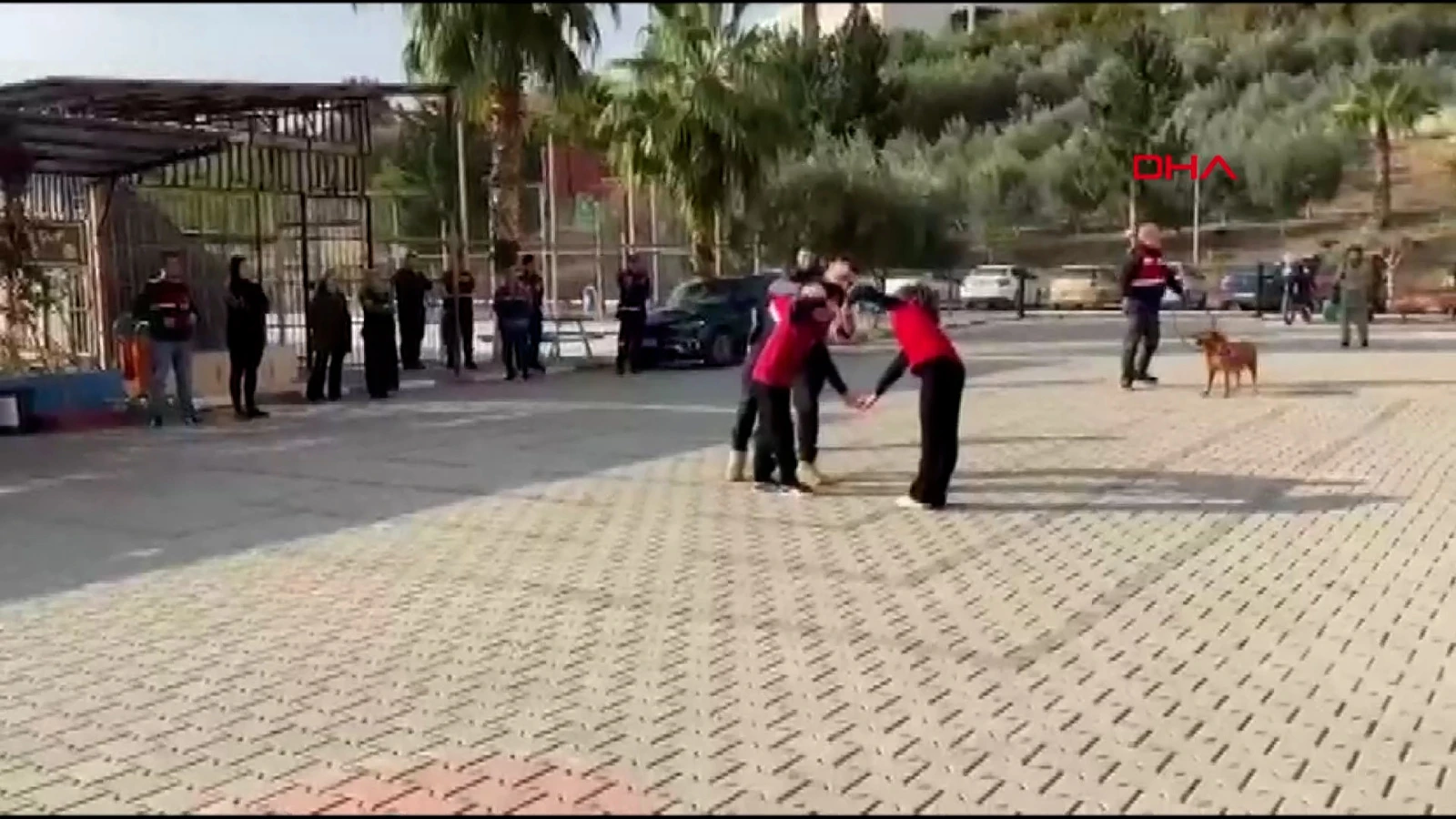 Kozan jandarmasından öğrenciler için unutulmaz gösteri