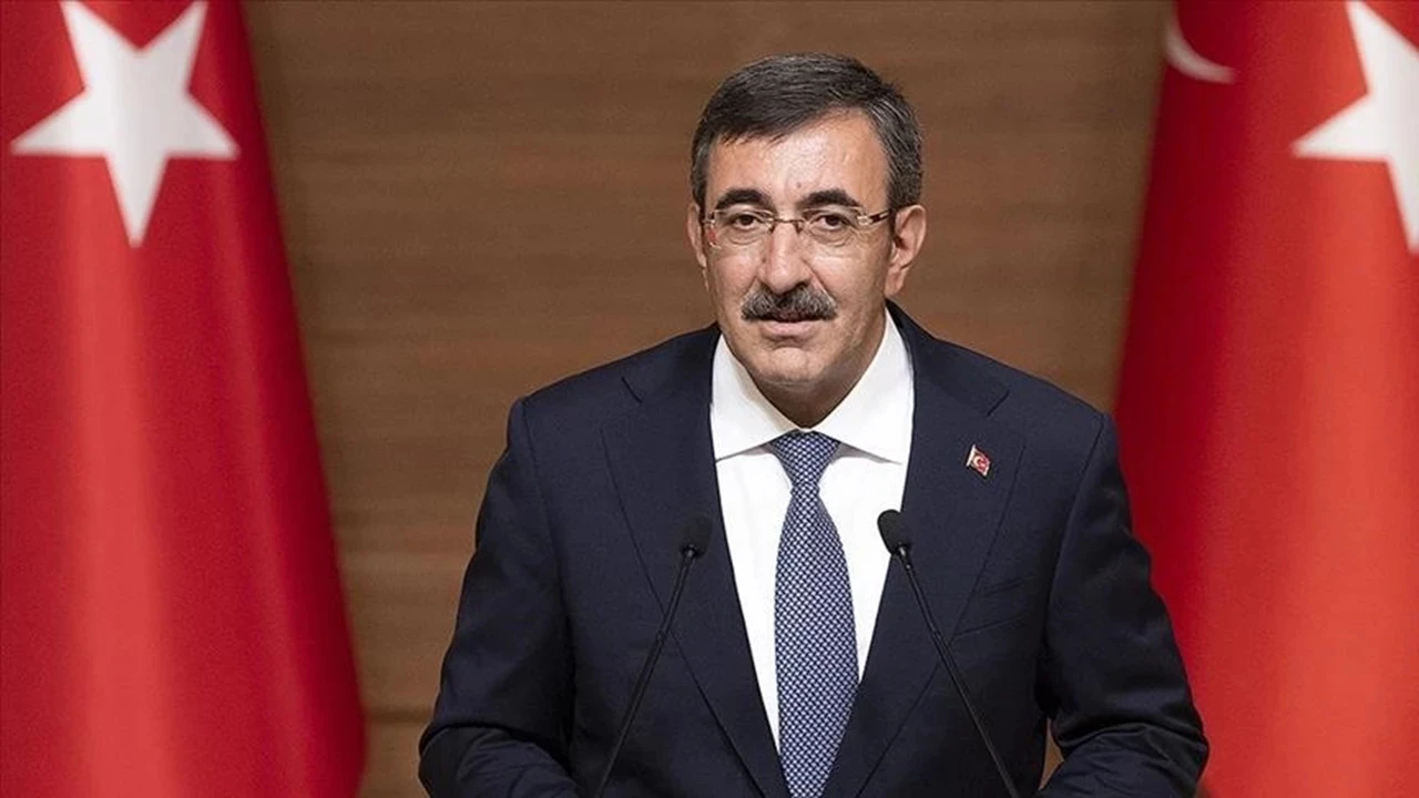 Cevdet Yılmaz'dan işsizlik değerlendirmesi: 28 aydır tek hanede