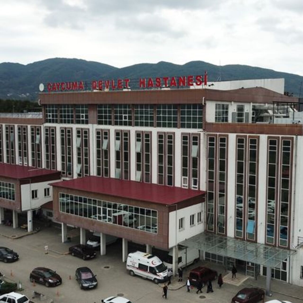 Çocuk, karın ağrısı diye gitti doğum yaptı