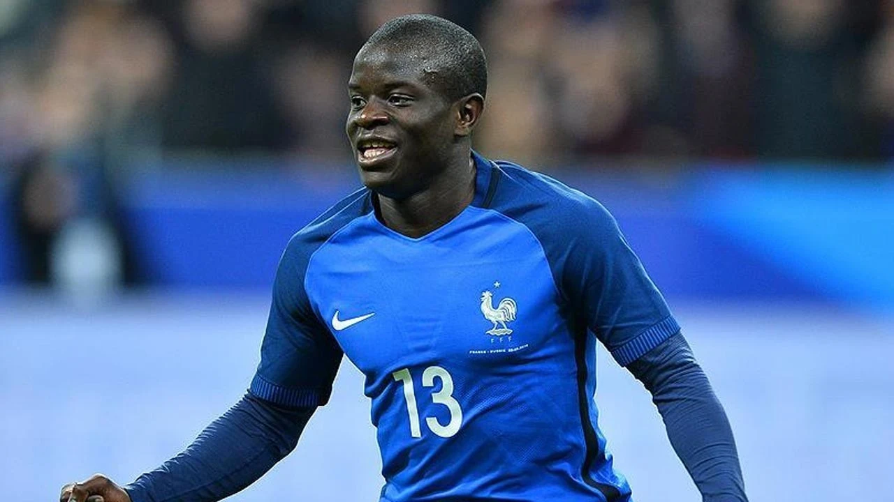N'Golo Kante, resmen Fenerbahçe'de