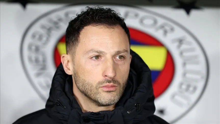 Fenerbahçe'de teknik direktör Tedesco ile "yola devam etme" kararı çıktı