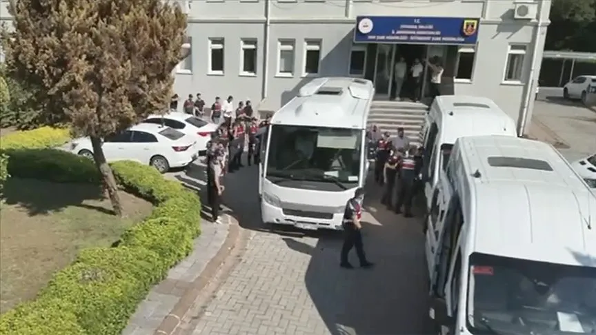 İstanbul'da yasa dışı bahis operasyonlarında 33 şüpheli yakalandı