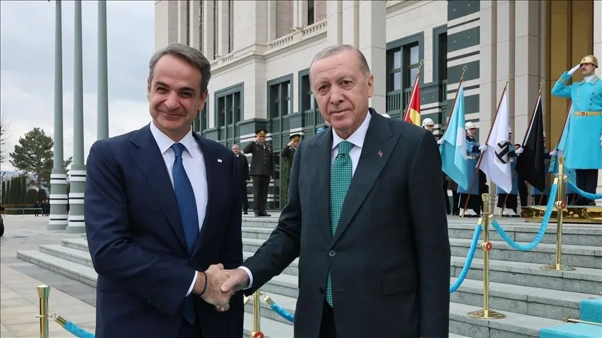 Cumhurbaşkanı Erdoğan, Yunanistan Başbakanı Miçotakis'i kabul etti