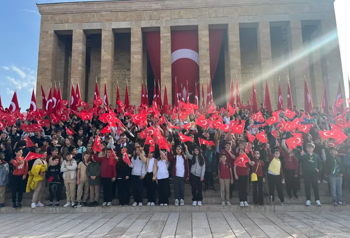 Anıtkabir'i 8 milyon 242 bin 170 kişi ziyaret etti