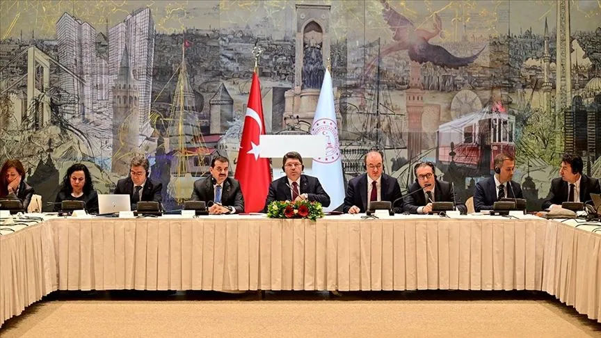 Adalet Bakanı Tunç uluslararası basın kuruluşlarının temsilcileriyle bir araya geldi