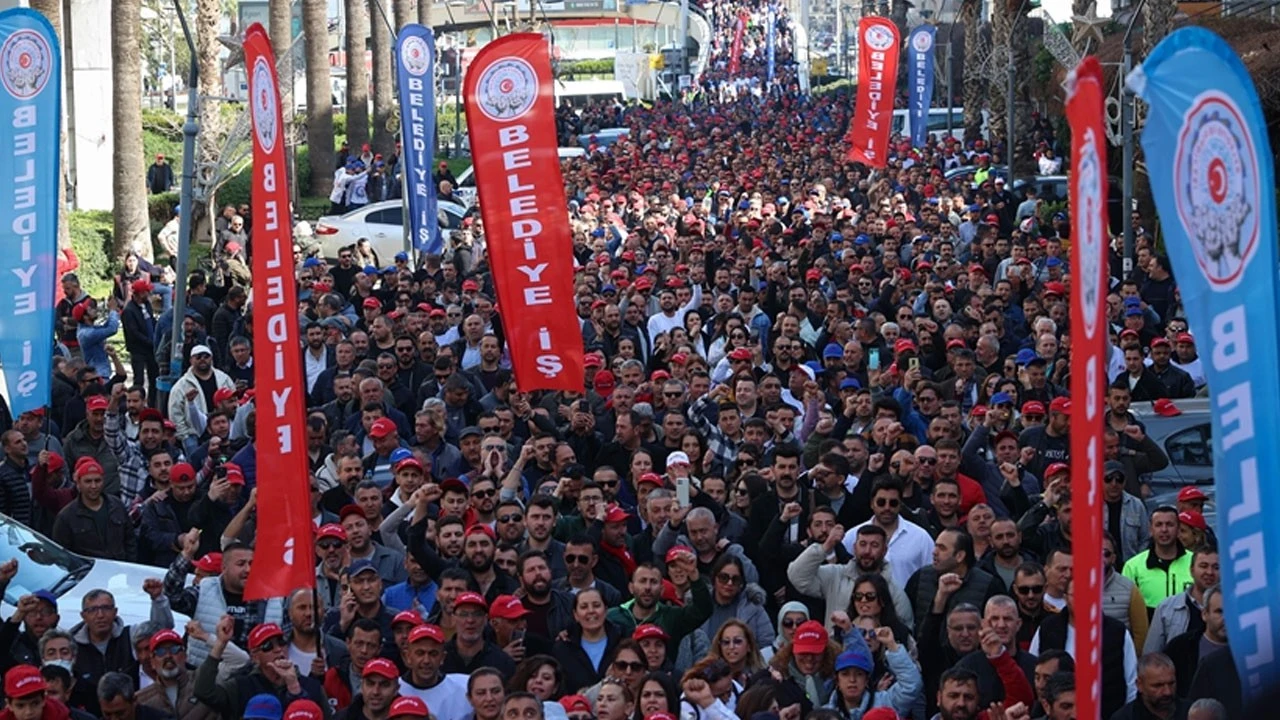 Belediye-İş, İzmir Büyükşehir Belediyesi tarafından çıkarılan işçiler için 1 Temmuz'da eylem başlatacak