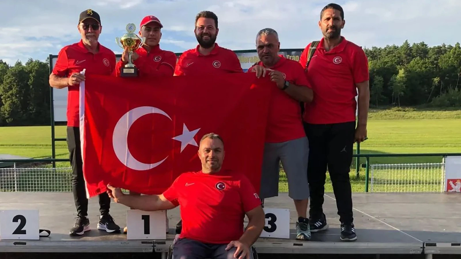 Milli para atıcı Muaz Erdem Madran'dan, Çekya'da altın madalya