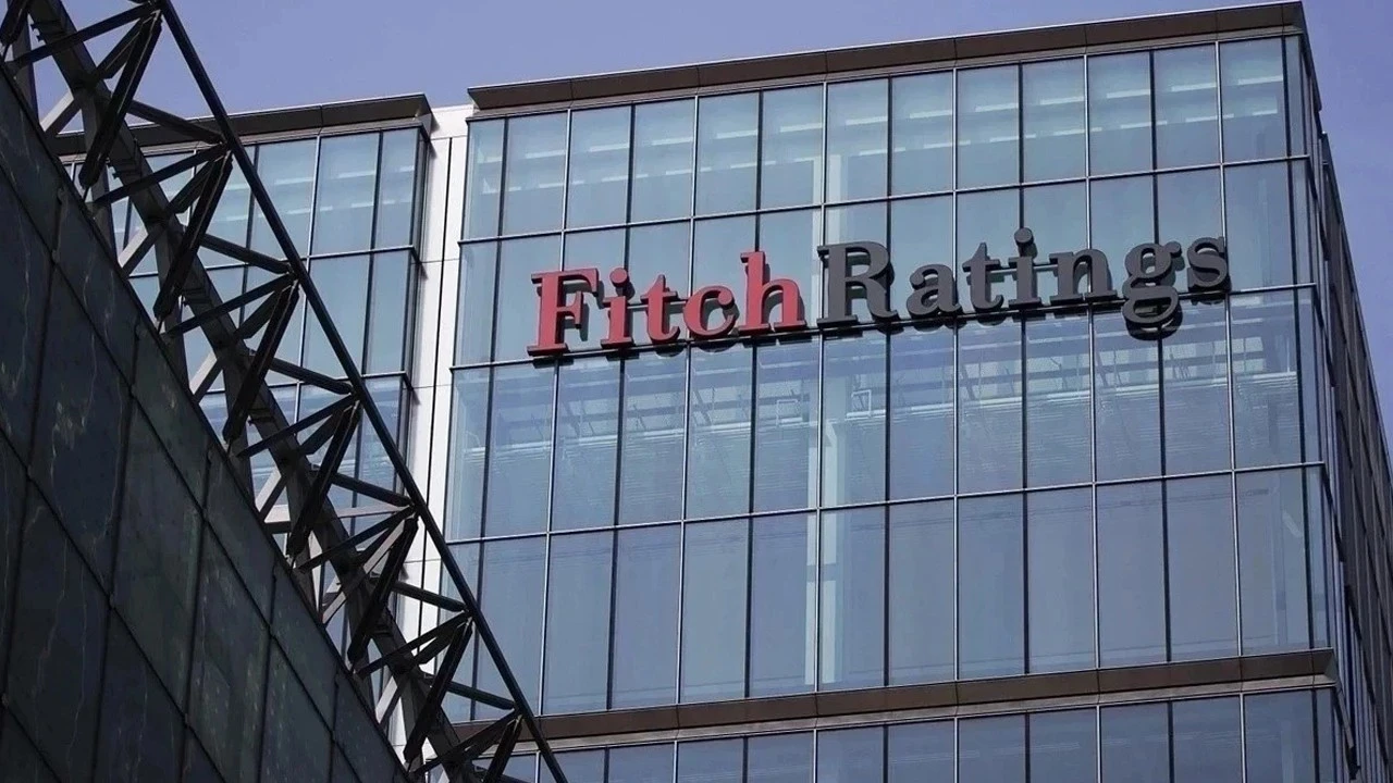 Fitch'ten Türkiye'nin kredi görünümünde değişiklik
