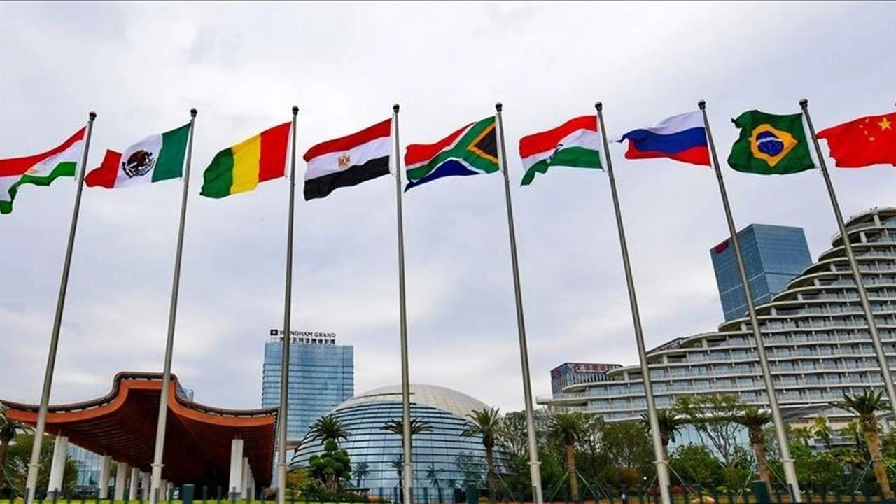 BRICS ülkelerinden ABD’nin gümrük vergilerine sert tepki