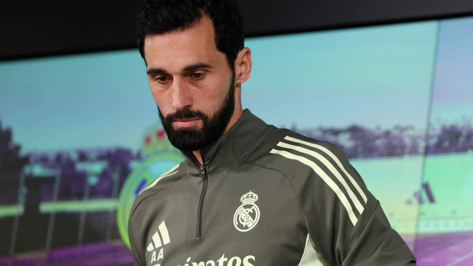Arbeloa için ağır sözler: Xabi Alonso'nun tırnağı bile olamaz