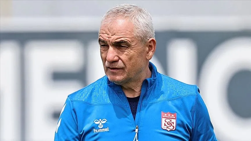 Teknik direktör Rıza Çalımbay, Sivasspor'a veda etti