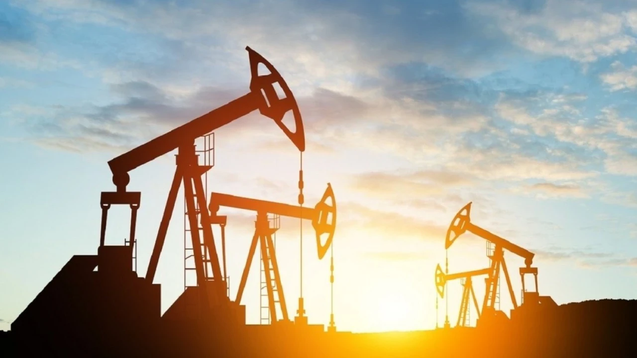 Orta Doğu gerilimi petrolü uçurdu: Brent son 1 yılın zirvesinde