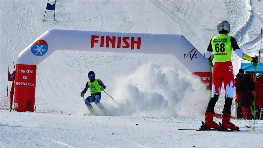Alp Disiplini FIS Sarıkamış Cup Yarışları, Kars'ta başladı