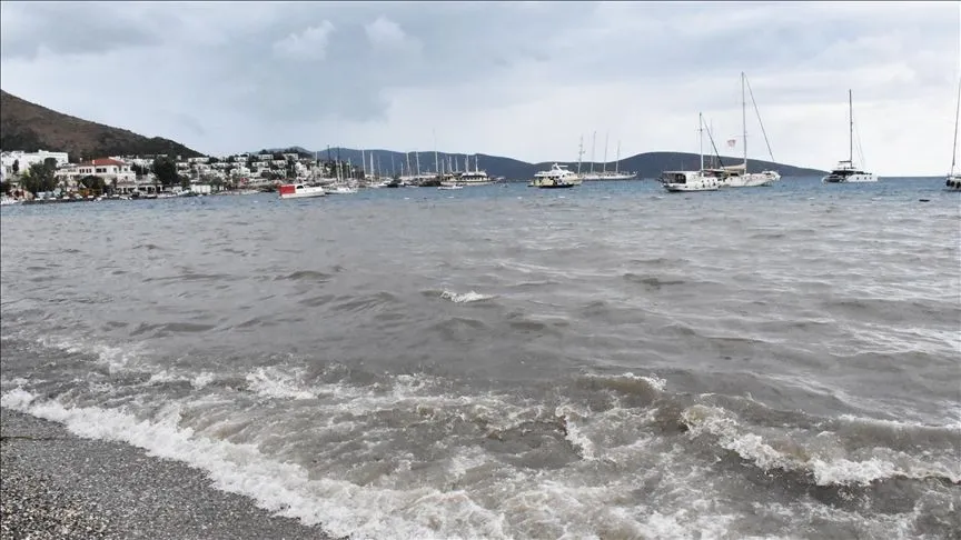 Bodrum ve Milas'ta olumsuz hava koşulları nedeniyle eğitime ara verildi