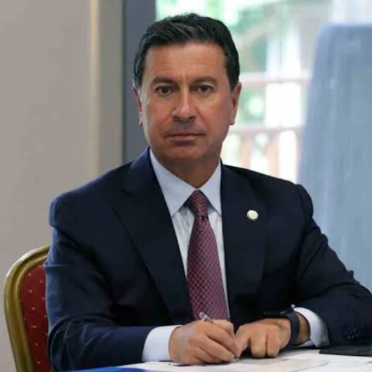 Ahmet Aras Hayatı Ve Kariyeri: Ahmet Aras Kimdir, Nereli, Kaç Yaşında?
