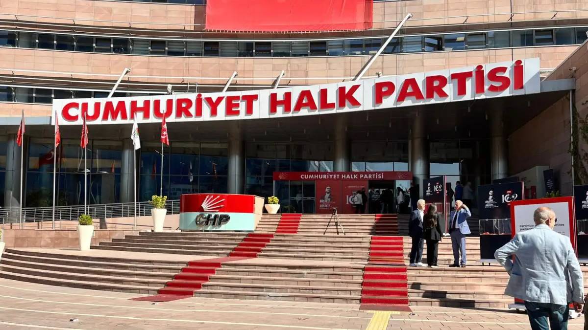 CHP’de 48 Kişi İhraç Edildi: Selin Sayek Böke Ve Gül Çiftci De Listede