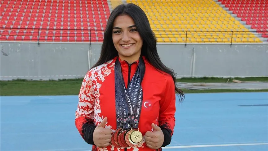 Türkiye şampiyonu milli atlet Sinem Yurt'un hedefi EYOF'ta şampiyonluk