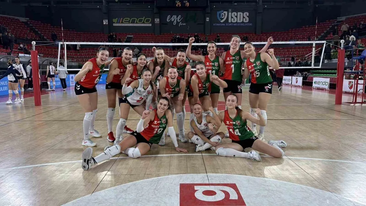 Karşıyaka Voleybol, yarı final maçlarına çıkıyor!