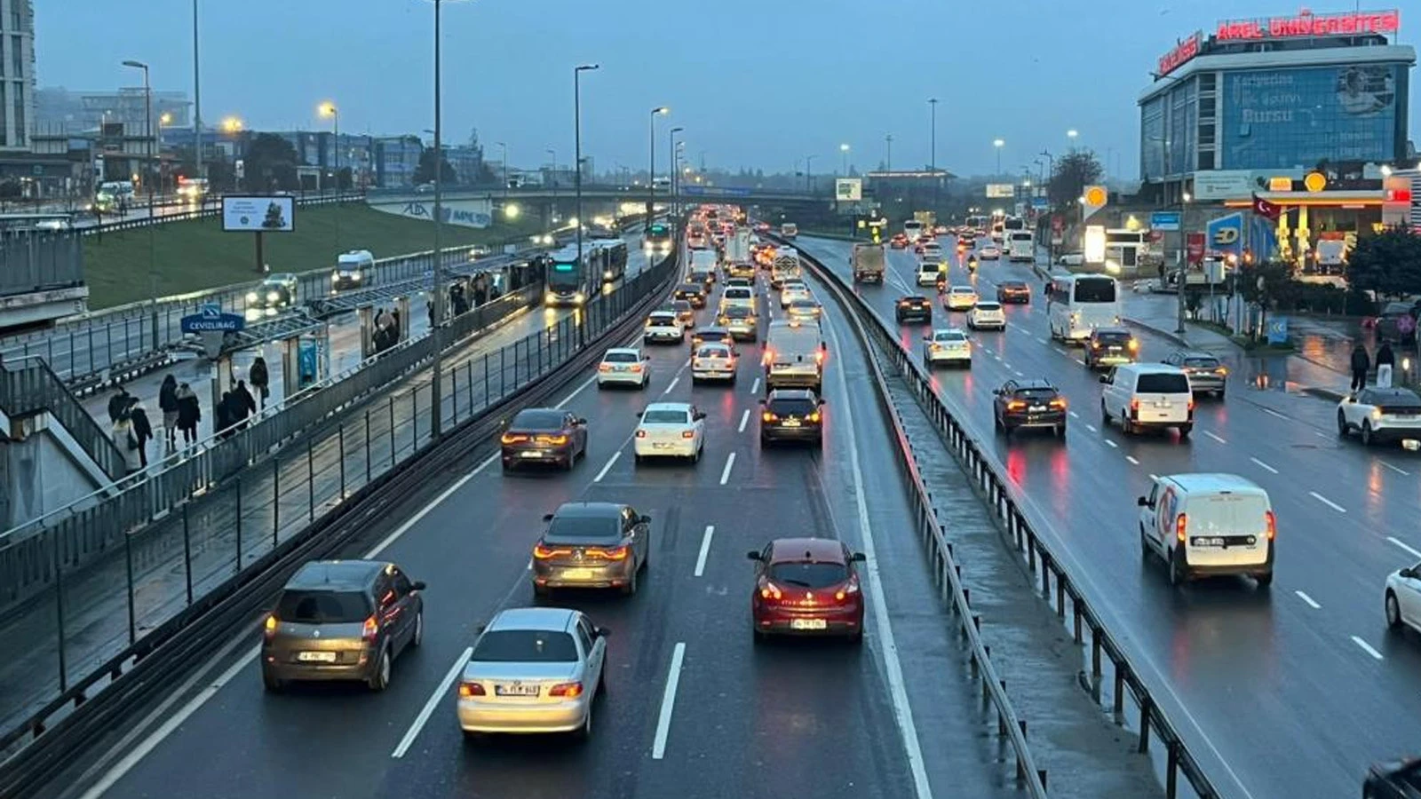 Ramazan Bayramı sona erdi, trafik çilesi başladı